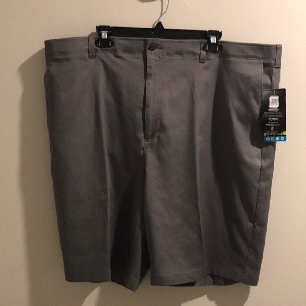 PGA Tour stretch Motionflux 360 shorts, Sz Men’s 46 NWT
